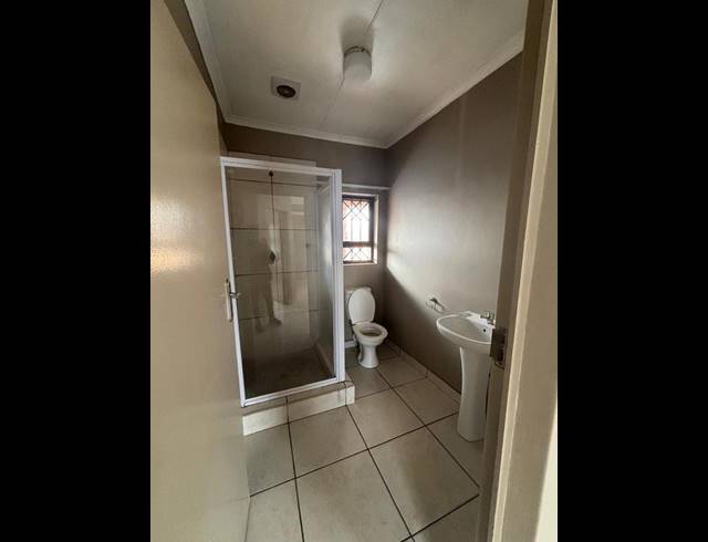 2 BEDROOM PROPERTY TO RENT IN ARBORETUM